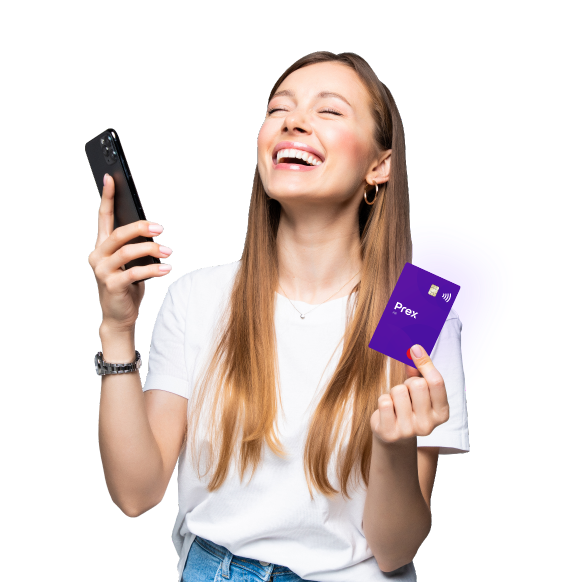 Imagen de una chica sosteniendo un teléfono móvil y una tarjeta Prex.